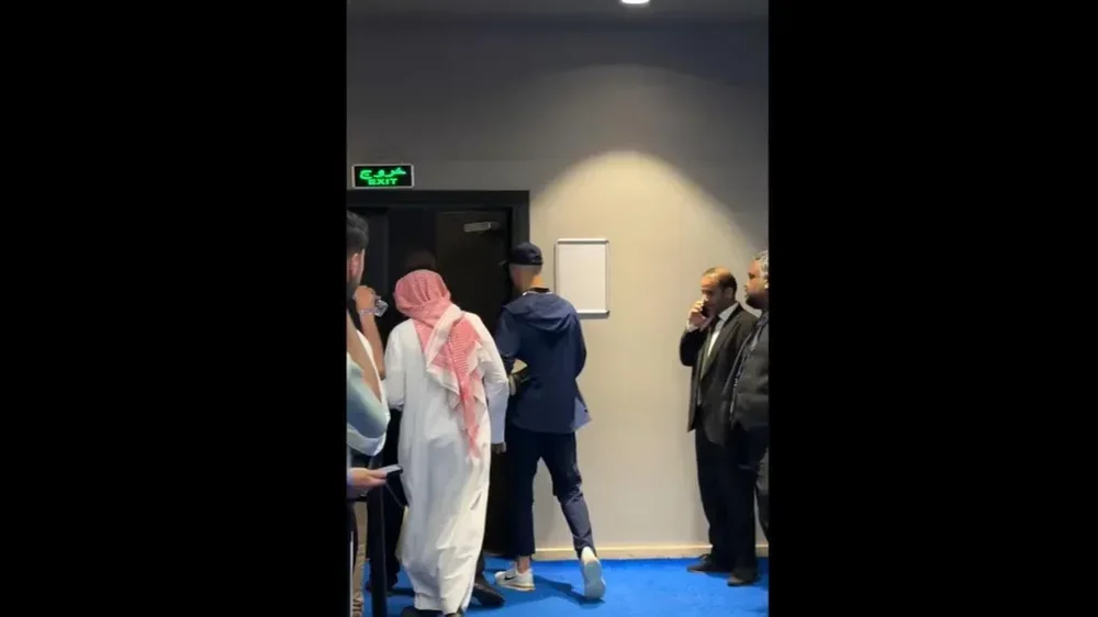 Ronaldo deixa o estádio (Vídeo/X)